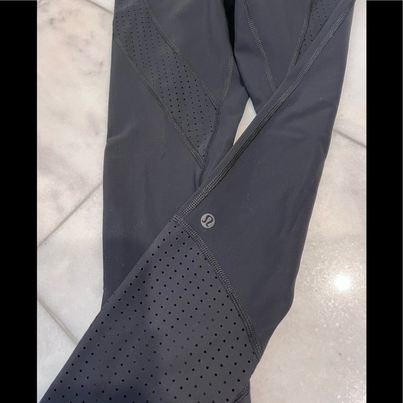 Lululemon pants. A11 - Picture 3 of 6